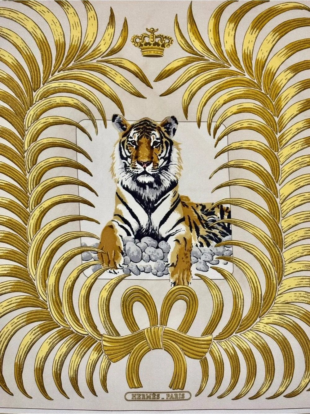 Hermès Tigre Royal Gavroche 45 Silk Scarf Ivory Gold Tiger w/ Hermès Box
